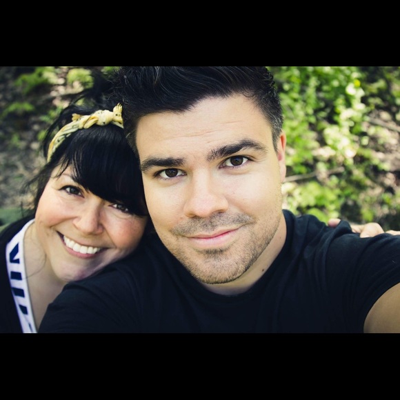 Meet your Posher, Kimberly - Picture 3 of 3